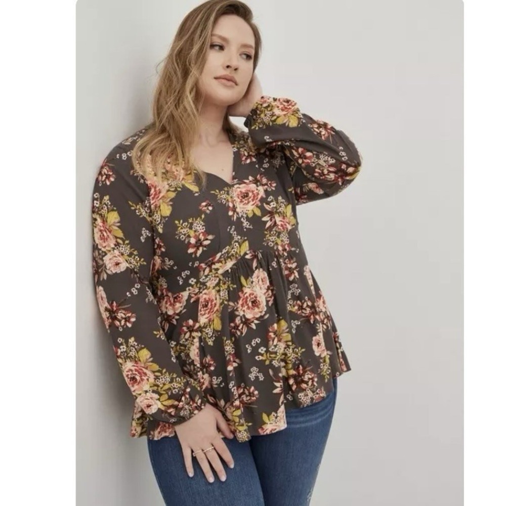 Torrid Gray Floral Babydoll Stretch‎ Rayon Crepe Long Sleeve Blouse Size 3X